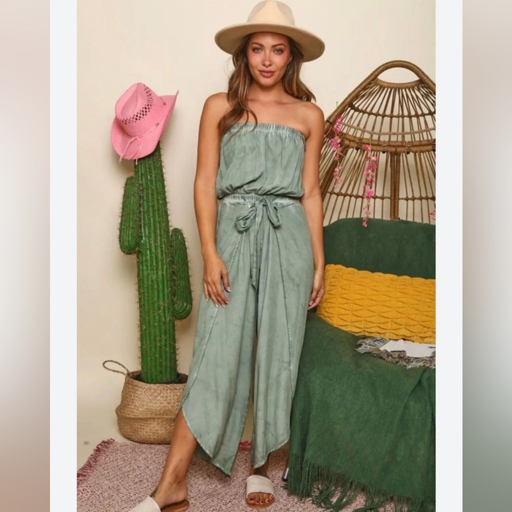 NWOT Off Shoulder Washed Jumpsuit - Ice Green